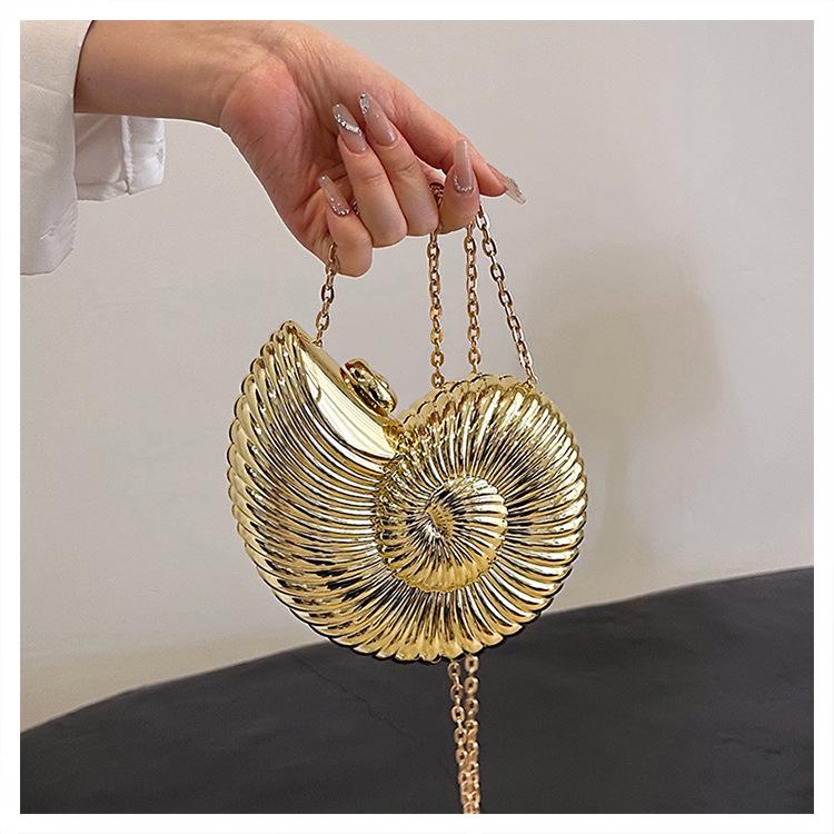 Seashell-Shaped Women's Evening Crossbody Bag - 2024 Summer Trend