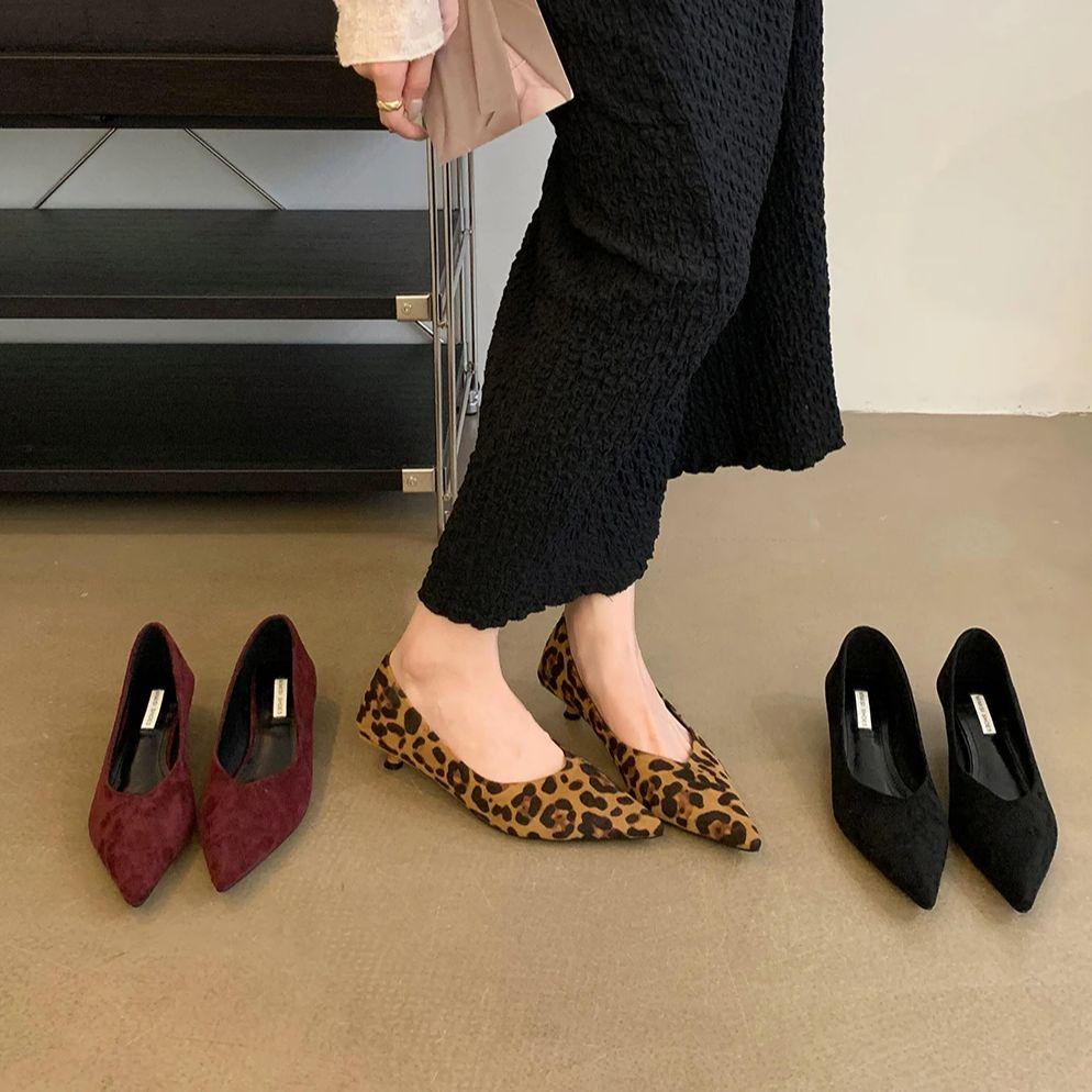 Mode Mode Damen Pumps Spitzschuh Flach Slipper Dünne Mittelhohe Absätze Schwarz Rot Leopard Sexy Party Pumps Wildleder Bequem Größe 35-39