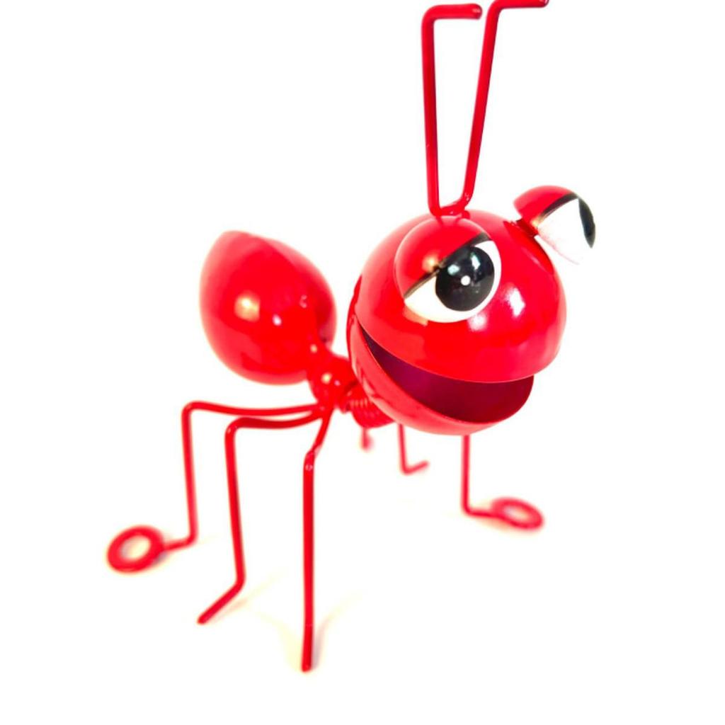 Iron Art Ant Decoration: Creative Desktop & Garden Ornament