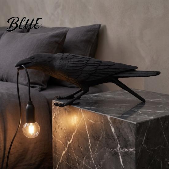 Artistic Wildlife Sculpture Lamp Crow Table Lamp, Gothic Raven Night Light, Halloween Black Bird Decorative Figurine Dark Academia for Desktop Bedroom