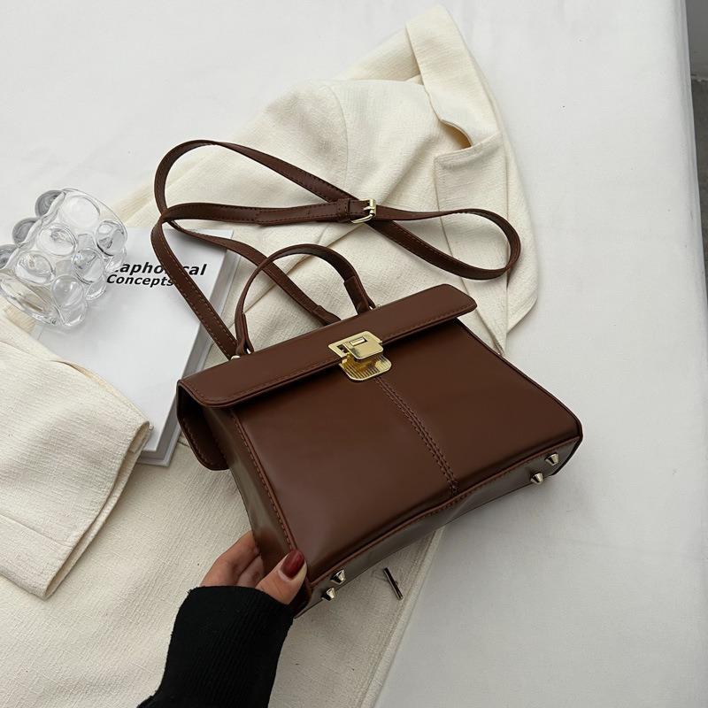 Vysoce kvalitní kabelky přes rameno pro ženy Luxusní designové kabelky z PU kůže Letní trend Crossbody kabelky a peněženky