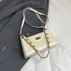 Retro simple new messenger bag spring and summer new women's shoulder bag commuter chain versatile portable