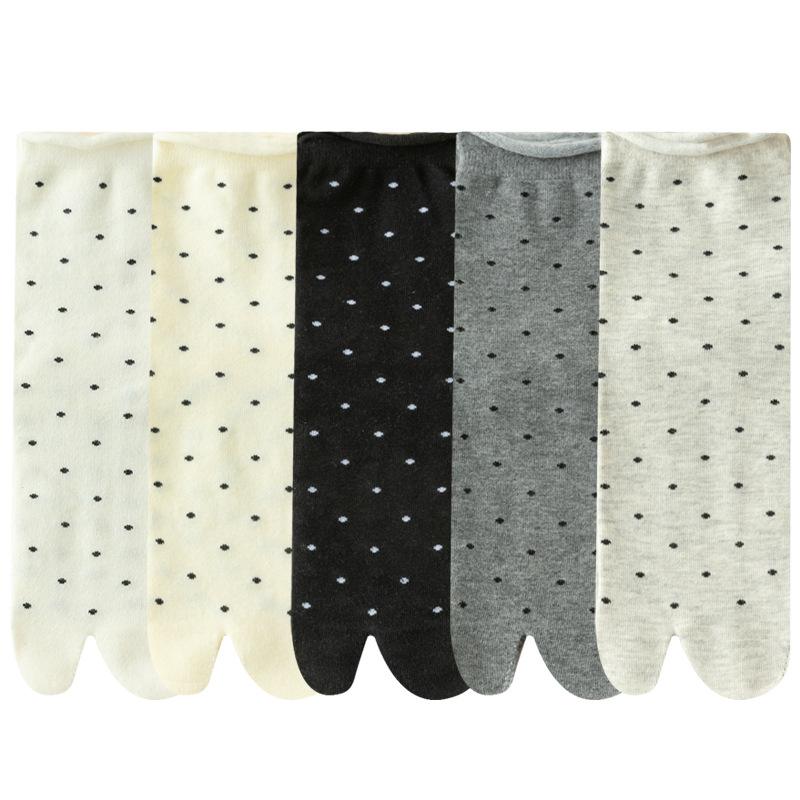 Women Japanese Cotton Split Toe Tabi Socks 2 Pairs Polka Dot Flip Flop Socks Sandal Sock for Women Fashion Soft Comfy Ankle Sock