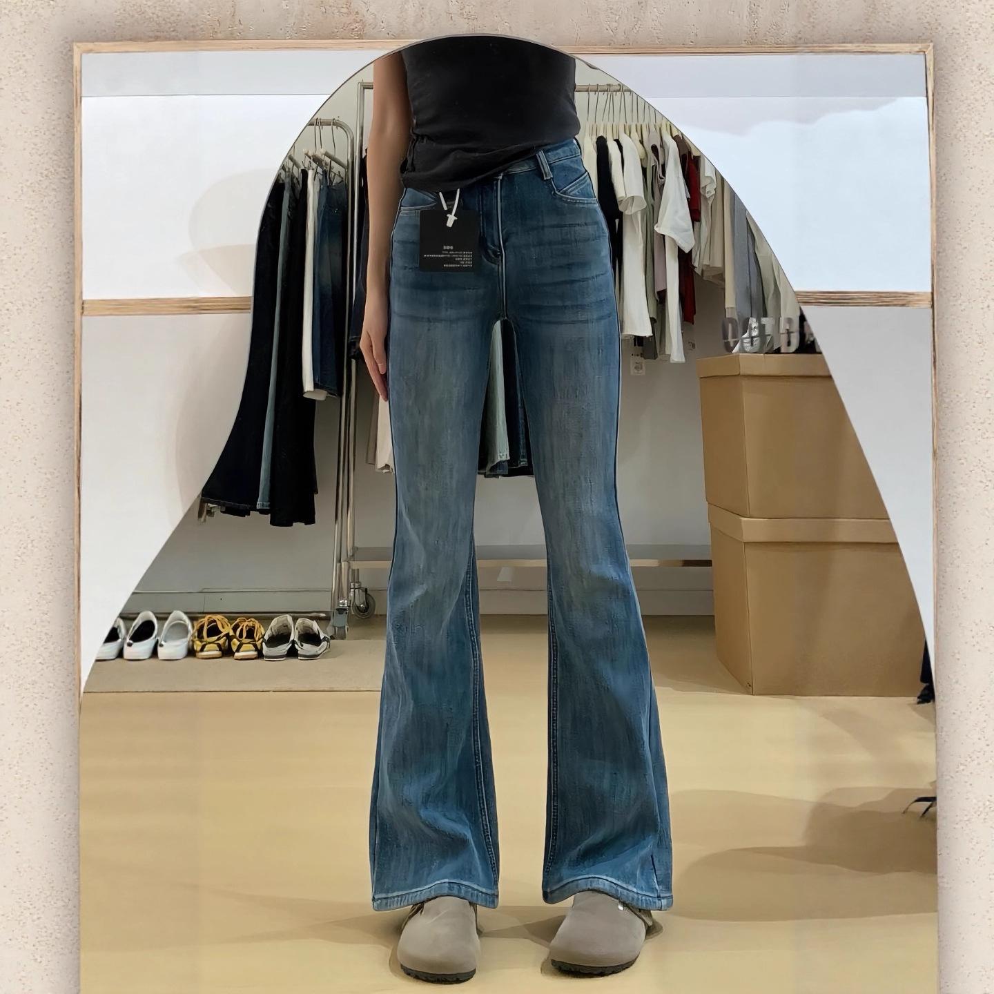 Dark Blue Fleece-Lined Women s Micro-Flare Jeans - Plus Size, Slimming Stretch Pants for Autumn/Winter L