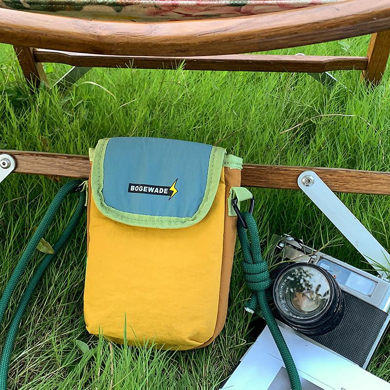 

Nylon cloth contrasting color small bag women s new casual and lightweight mobile phone bag versatile shoulder messenger bag