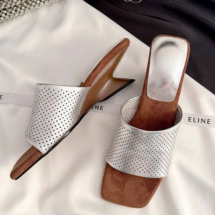 Silver open-toed hollow thick heel casual cool slippers women's 2025 summer wedge heel medium heel niche French women's shoes summer