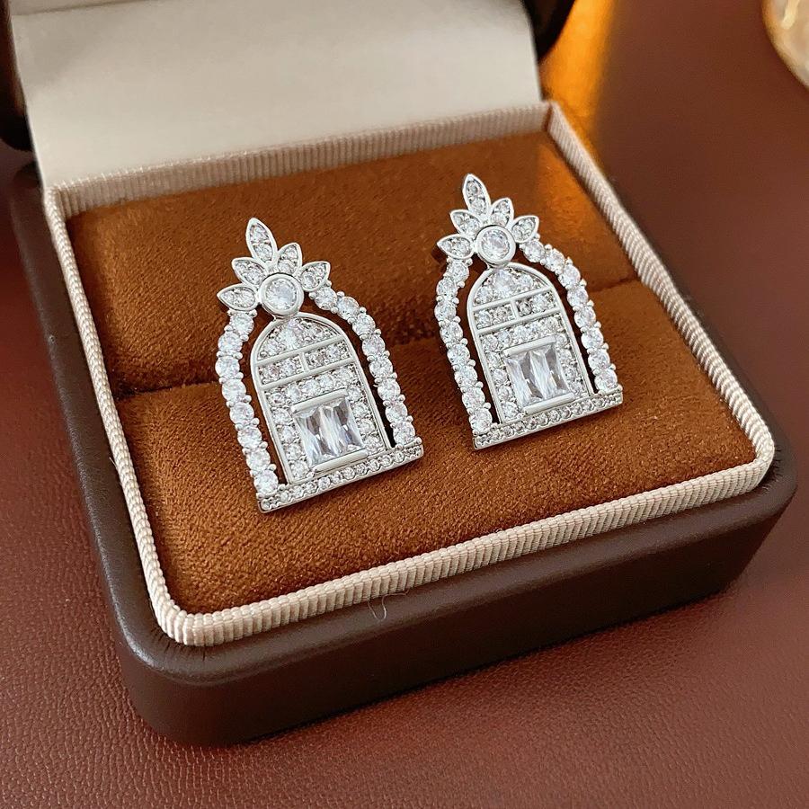 High End Hollow Geometric Oval Earrings 1 pair of earrings серебряный