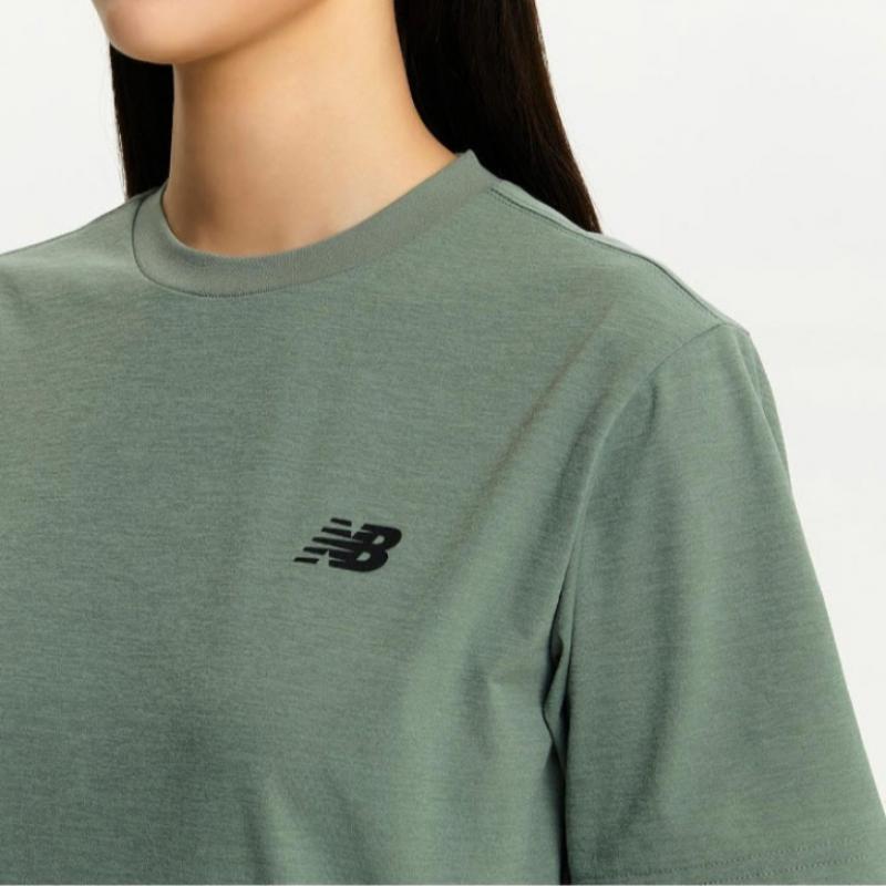 New Balance Tee Nqj Nbnee22433 49 Uni Frozen Small Logo Short Sleeve Tee  