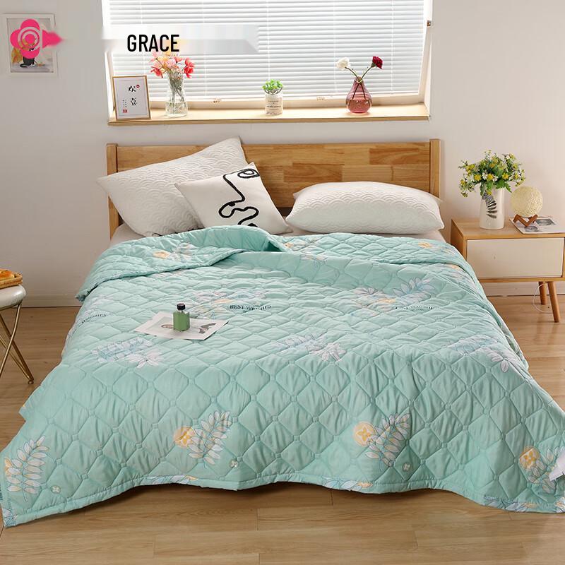 Grace Shaohua All-Season Quilt