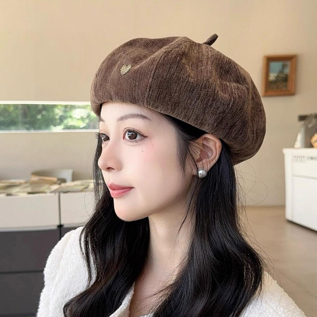 Autumn and Winter New Retro Literary Beret Hat for Women Korean Version Versatile Face-showing Little Painter Hat  Fashionable Love Pumpkin Hat