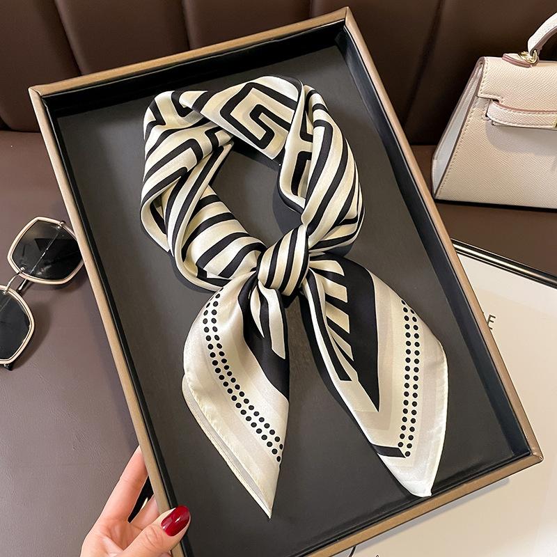 

Роскошный бренд Шарф на все сезоны Шарф из искусственного шелка Шаль Бандана Простой шикарный Декоративный платок для женщин Квадратные шарфы 70x70cm