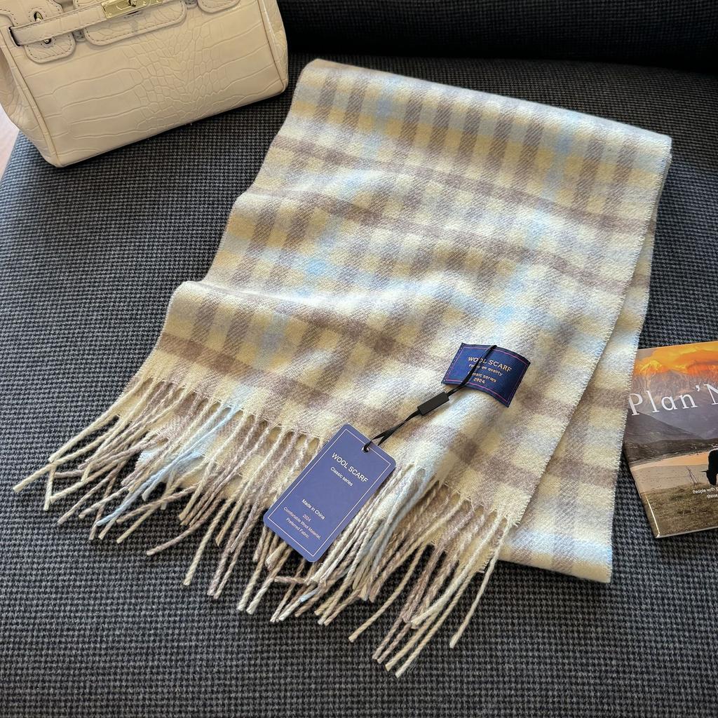 New Wool Blended Scarf Exquisite British Versatile Plaid Scarf for Couples Warm and Thickened Tassel Shawl