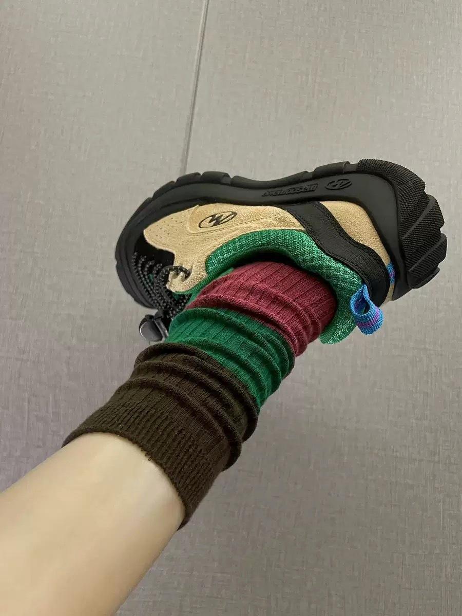 

Foreign-Style European Early Autumn Socks For Women S Dongdaemun Korean-Style Retro Color Matching Medium Tube Socks, Thin Versatile Stacking Socks One size fits all