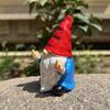 Middle Finger Gnome Statue, Naughty Resin Garden Ornament, Waterproof Sun-Resistant Resin Statue, for Indoor And Outdoor Use