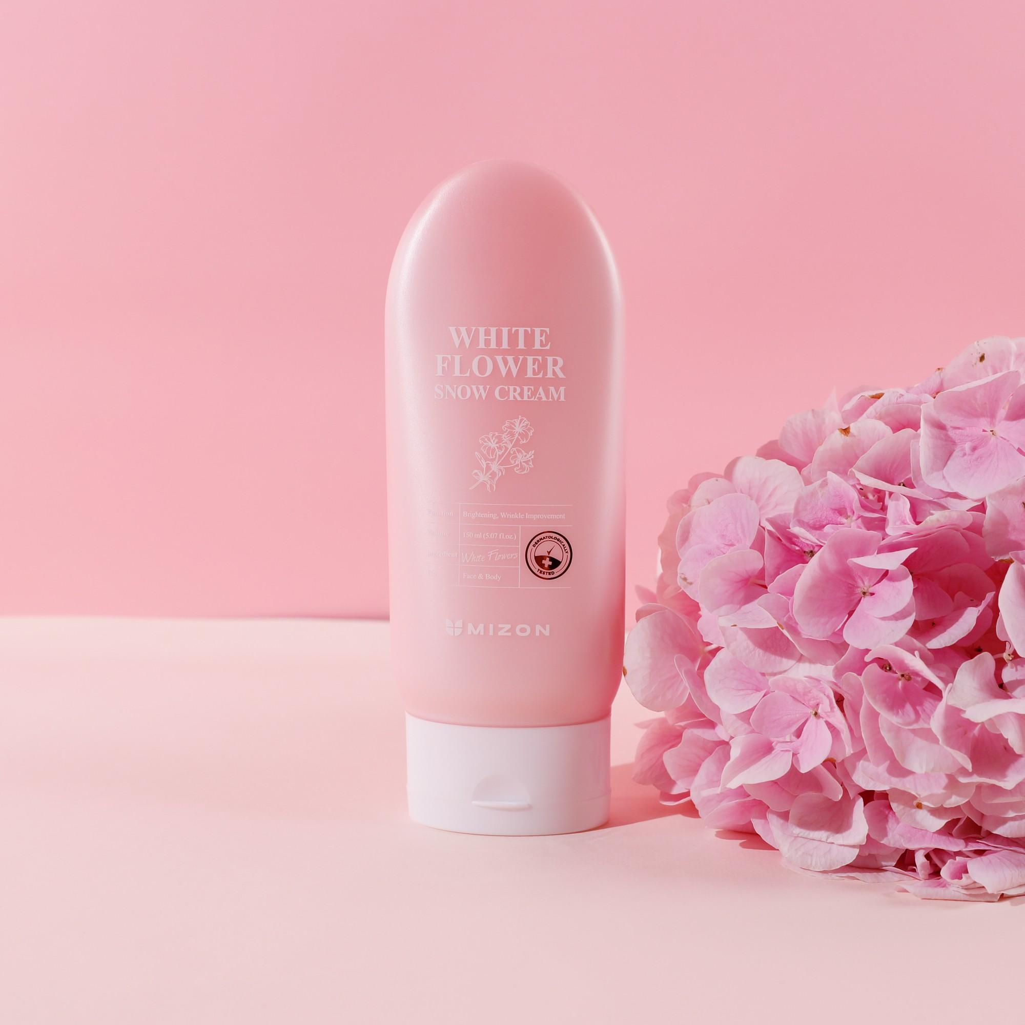 

Mizon Снежный крем Белый цветок 150мл 1PC