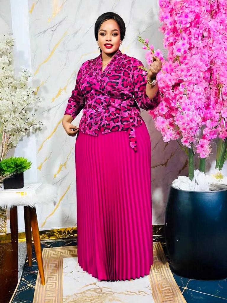 Plus Size Women's High-End Gold Foil Print Pleated Dress with Faux Two-Piece Long Skirt - Casual Style