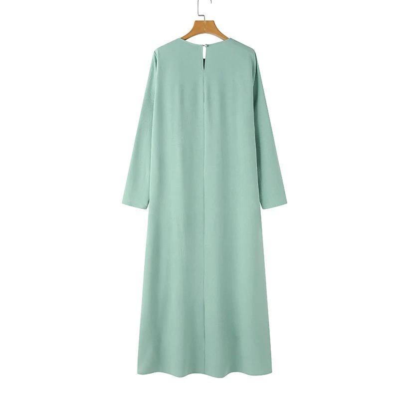 Elegant Ice Silk Crinkle Long Sleeve High-Slit Dress for Muslim Women