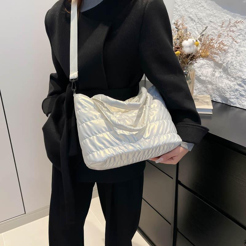 Winter casual lazy wind foreign style portable wide shoulder strap messenger bag women's space cotton embroidery thread large capacity solid color