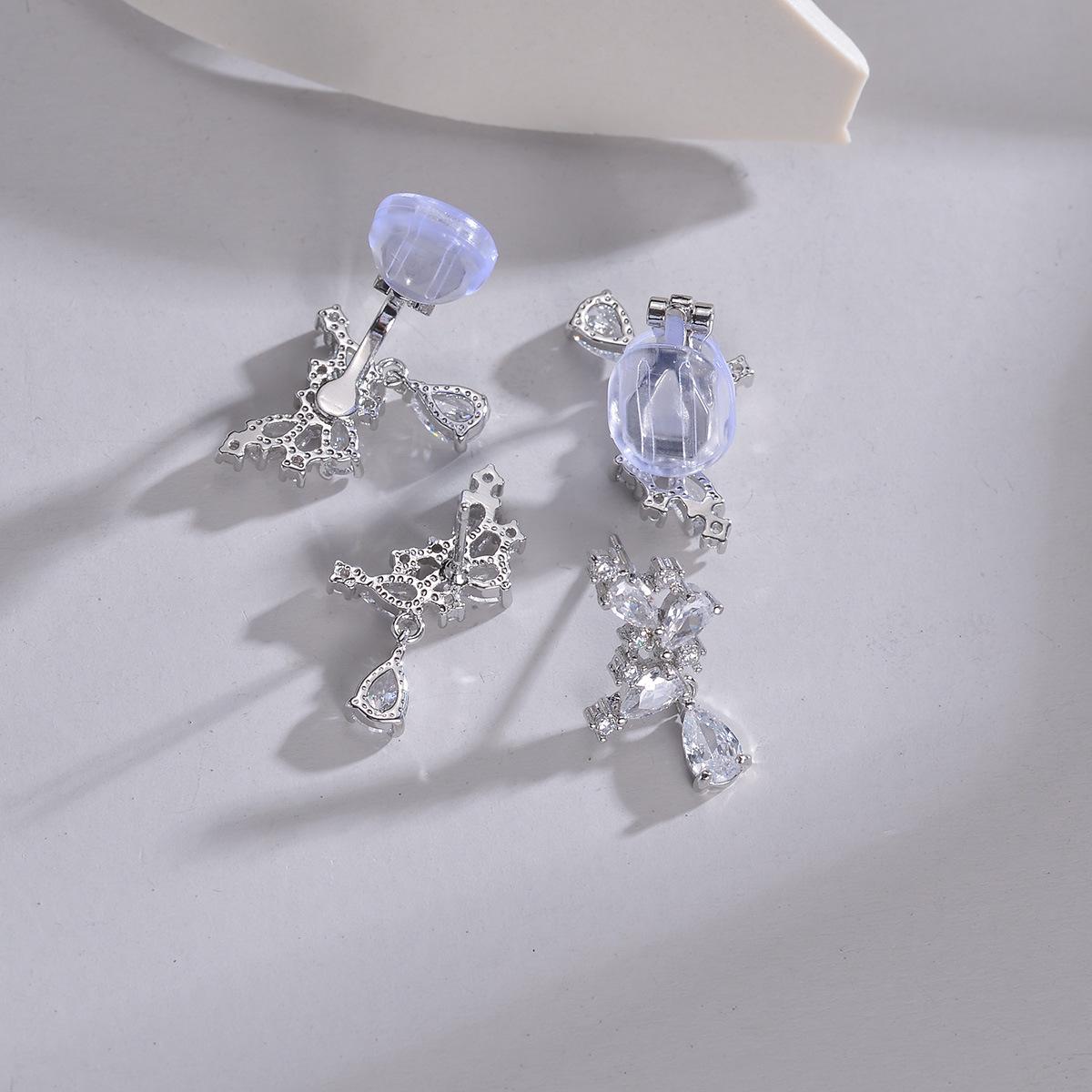 

Korean Teardrop Zircon Dangle Earrings - Stylish Copper Inlaid Design