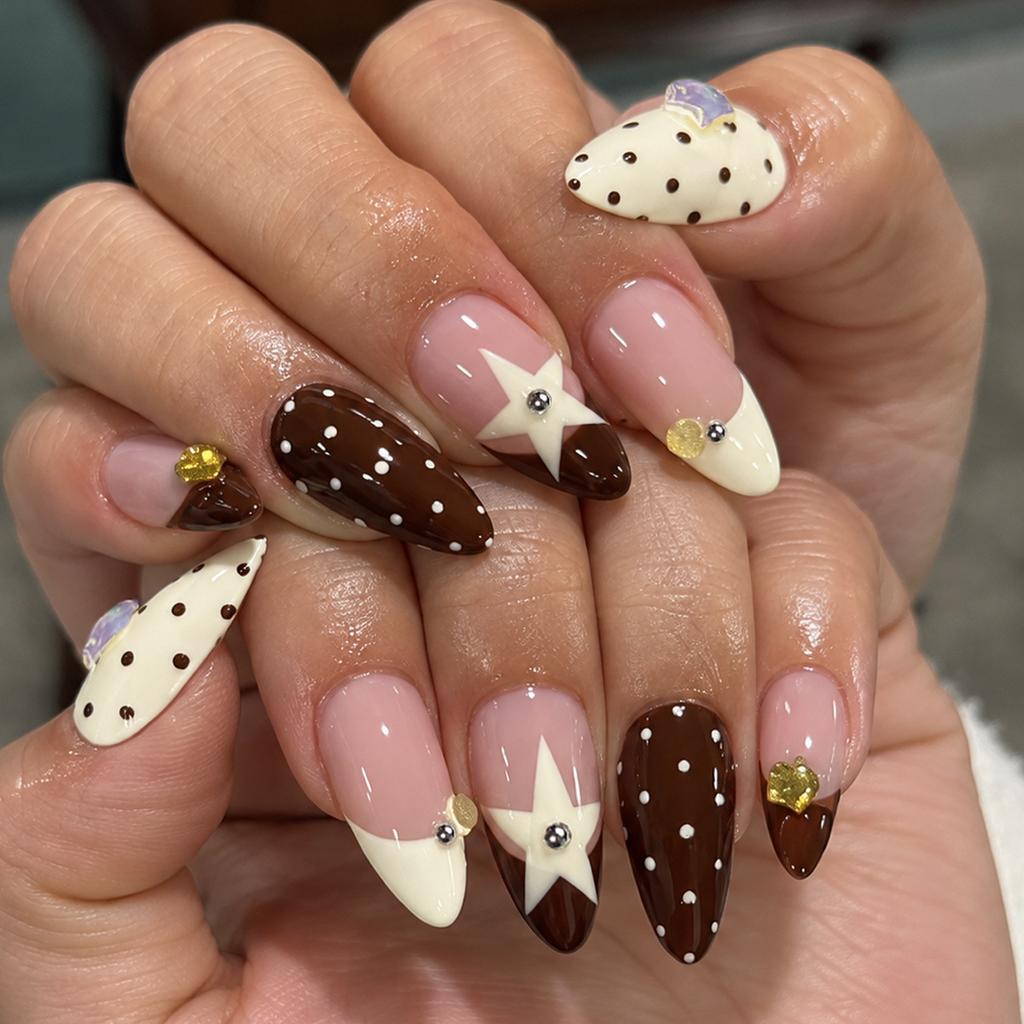 24PCS Sweet Glossy Nude Almond Press on Nails Y2k Brown Polka Dots Star False Nails Macaron Blue Pink Cat Eye Cute Nail Tips Art