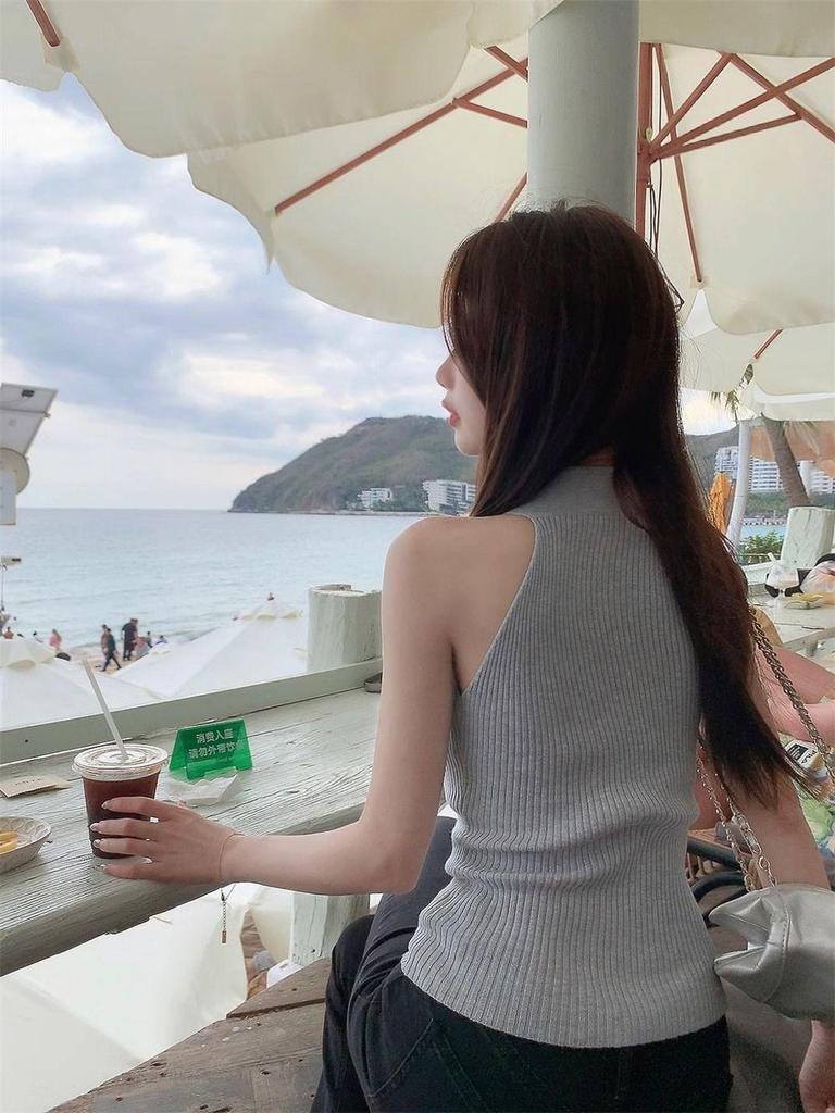 Chinese Style Halter Frog Button Cutout Knitted Vest - Women's Slim-Fit Sleeveless Summer Top