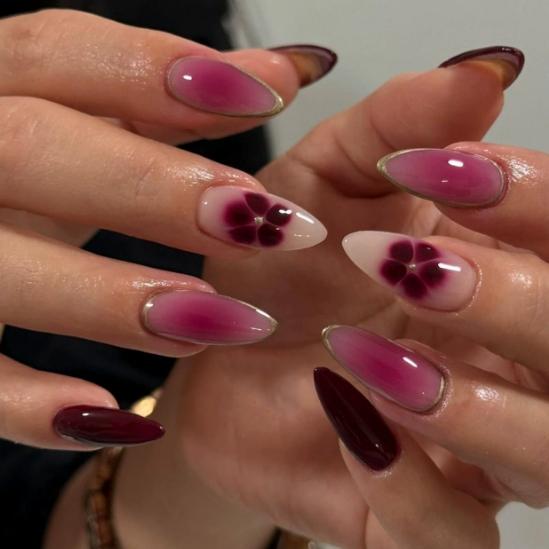 24 Pcs Pure Rose Red French Flower Short Almond Press On Nails Removable False Nails For Women Daily Wear