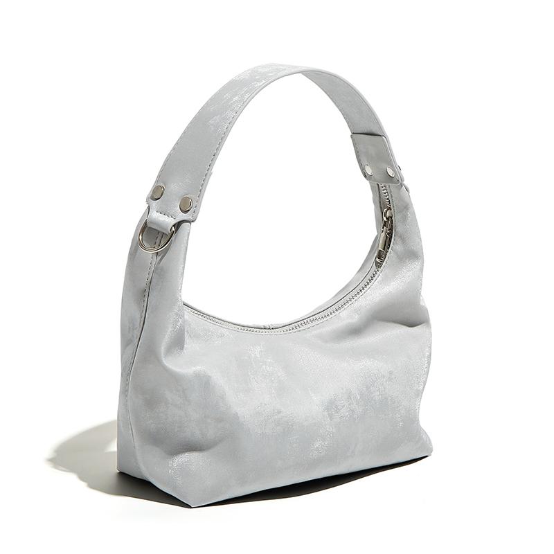 The new net red bags simple and versatile bag with large capacity toe bag and crossbody bag half moon bag