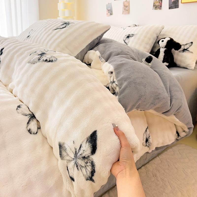 Thickened Milk Fleece Four-Piece Set, Milk Fleece Coral Fleece Bed Sheet Quilt Cover Double-Sided Flannel Bed Three-Piece Set