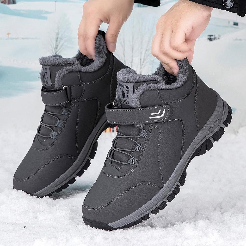 Women's Old Beijing Wool-Blend Shoes: Thickened, Fleece-Lined, Non-Slip, Waterproof Casual Snow Boots for Mom and Elderly.