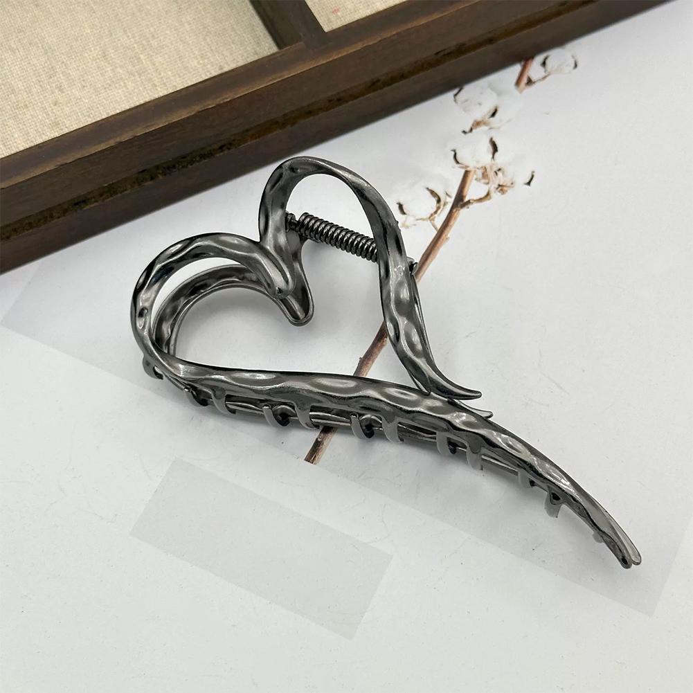 Alloy Heart Elegant Hair Claw Clip Non Slip Large Shark Clip Fashion Women Daily Hair Accessories