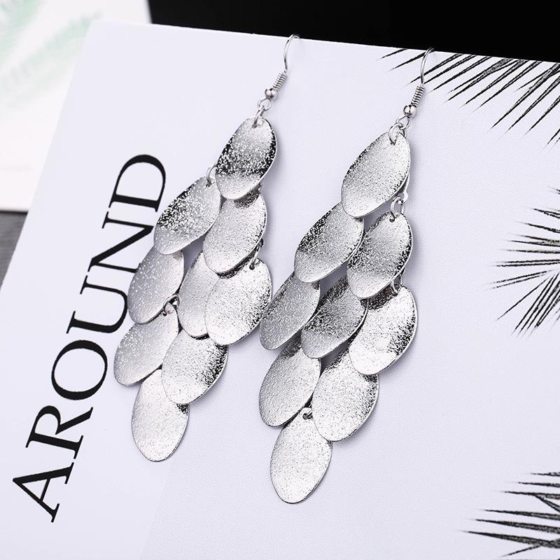 European and American Earrings, Fashionable Styles, Fashionable Metallic Exaggerated Tassels, Elegant Long Trendy Element Earrings and Pendants