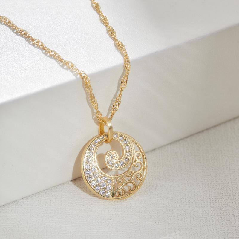 1 Pc Luxury Golden Color Hollow Floral Pattern Necklace Boho Pendant Bride Wedding Jewelry Valentine'S Day Jewelry Gifts