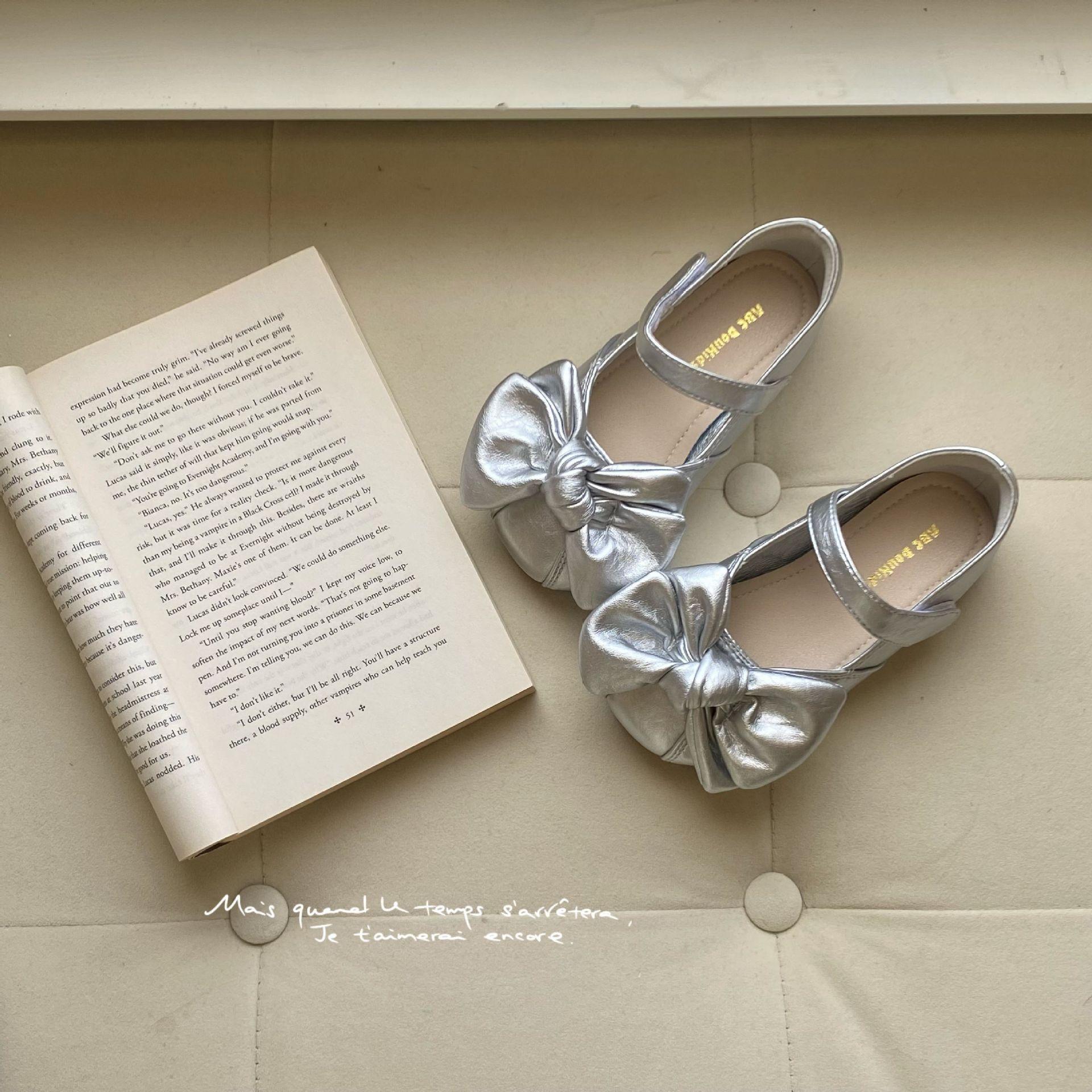 Children s princess shoes season children s leather shoes children s sweet foreign style bow flats 24 inner length 15.5cm