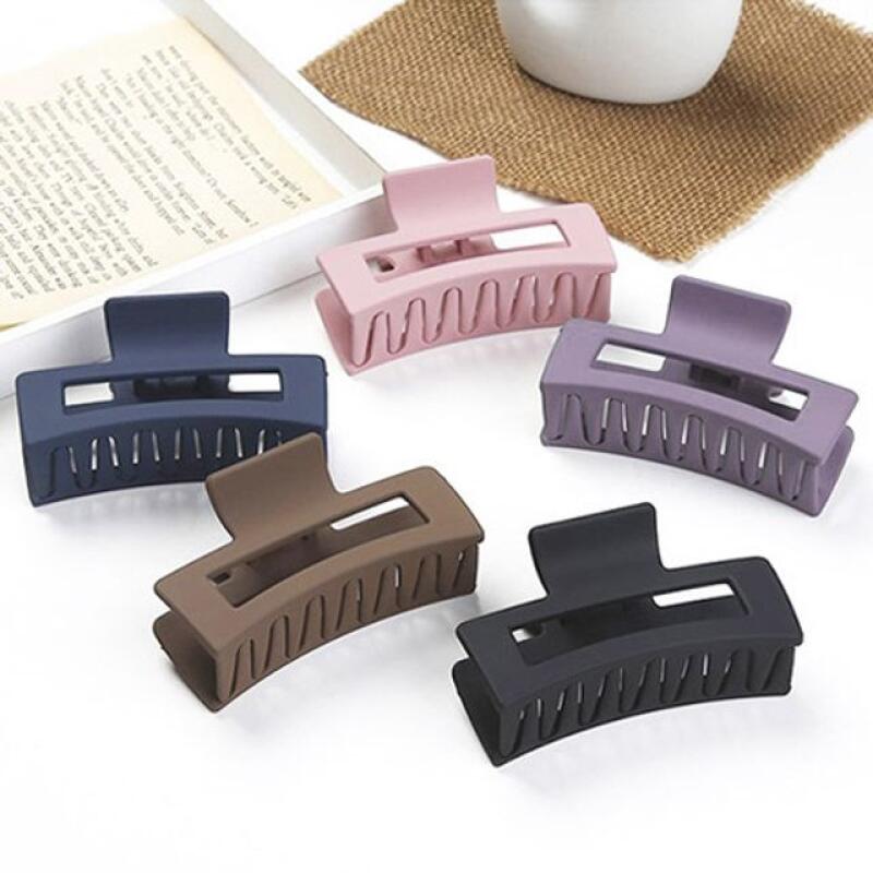Matte square collar hair clip Violet
