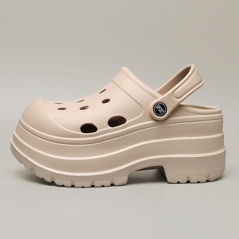 Design Sense Thick-soled Hole Shoes Women's Height Increase Summer New Fashion Outer Wear Beach Shoes Small High-heeled Sandals Women