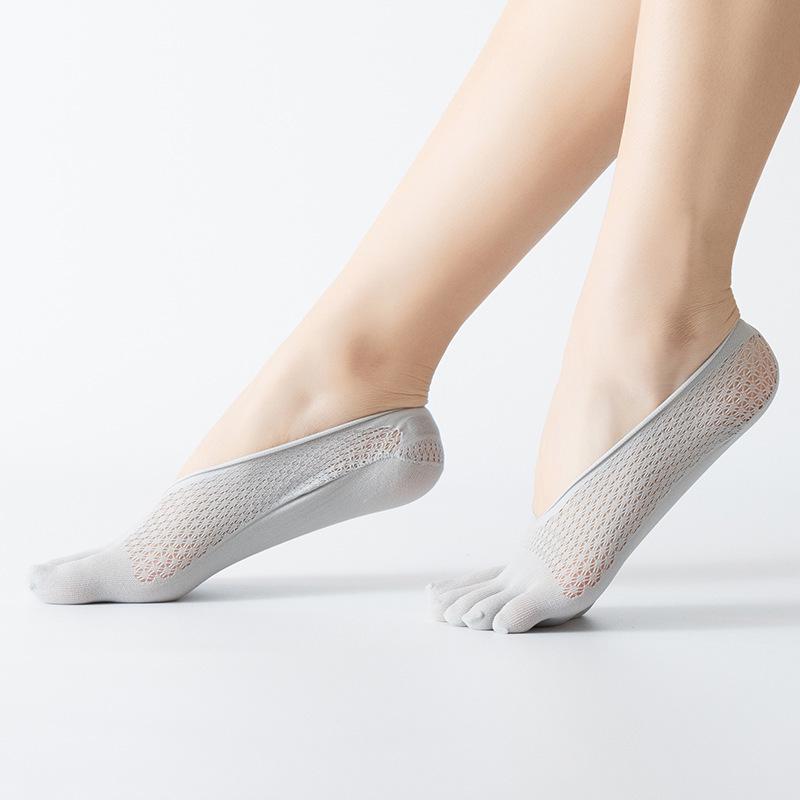 Velvet Women's Breathable Mesh Low-Cut Five-Finger Lace Socks