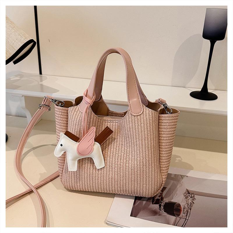 

Large-capacity bag women s new summer simple and versatile shoulder messenger bag is now popular textured pillow bag