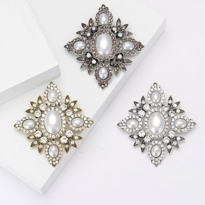 Vintage Literary And Artistic Alloy Rhinestone Pearl Baroque Brooch Versatile High-End Women'S Clothing Corsage Jewelry Pin