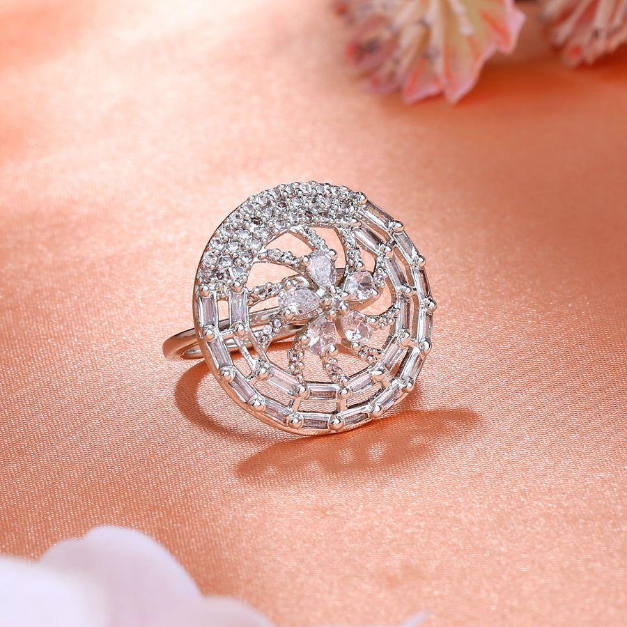 Inel de designer pentru femei Estele, placat cu rodiu CZ Flower (reglabil)