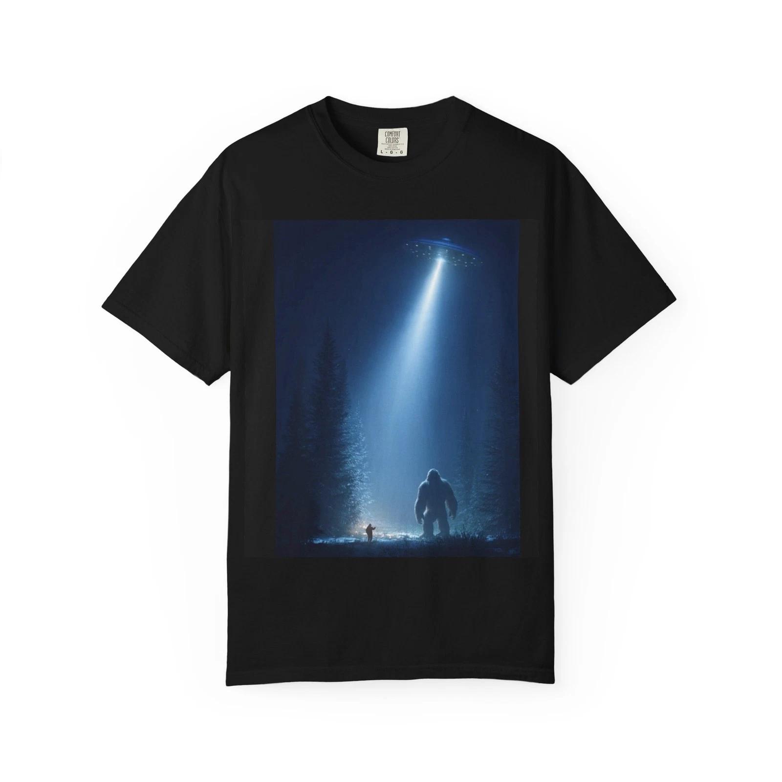 UFO finds sasquatch & camper sasquatch in the forest 100% Cotton T-shirt Mens Tees Top S