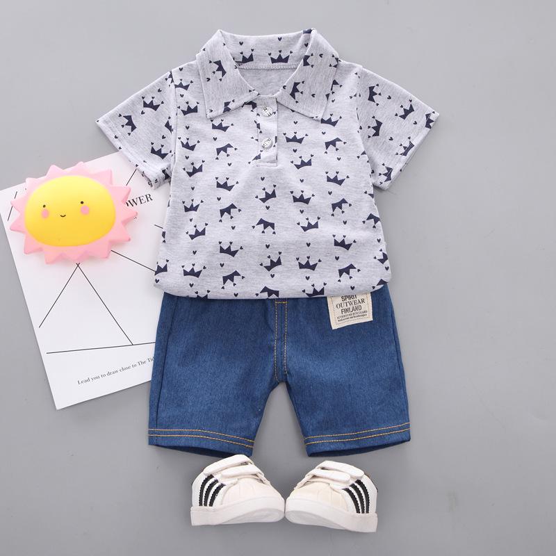 

Korean-Style Crown Boys Summer T-Shirt & Shorts Set 80 cm сірий колір