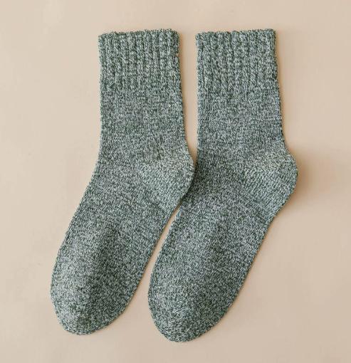 Thick Warm Wool Mid-Calf Socks with Star Pattern, Yarn, Cozy Floor Socks for Women and Men