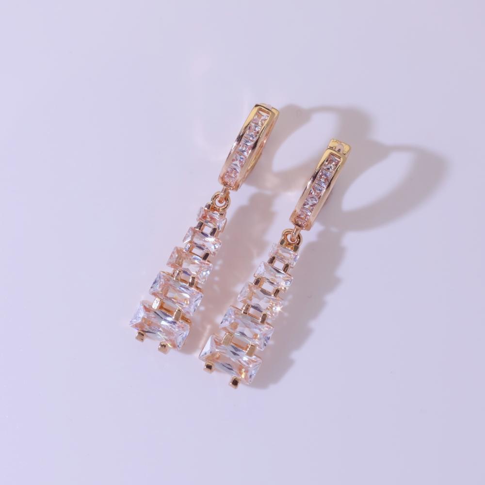 1 Pair Fashion Geometric Trapezoid Zirconia Dangle Earrings for Women Golden Earring Jewelry Party Accessories