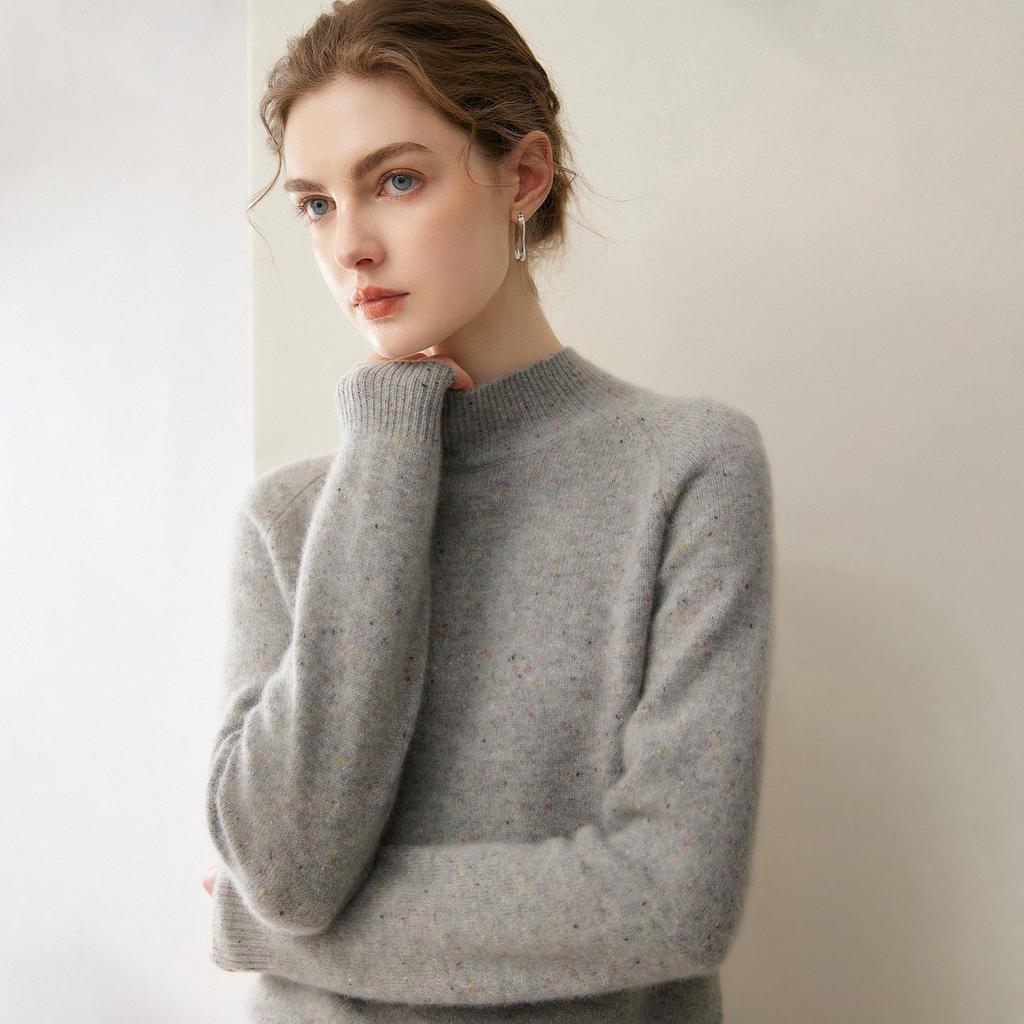 Women's Half-High Neck Cashmere Sweater - Raglan Sleeve, Colored Dot Yarn, Fashionable & Versatile for Autumn/Winter.