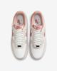 HF2898-100 Nike Air Force 1 Low Rosa Schlangenhaut (Herren)