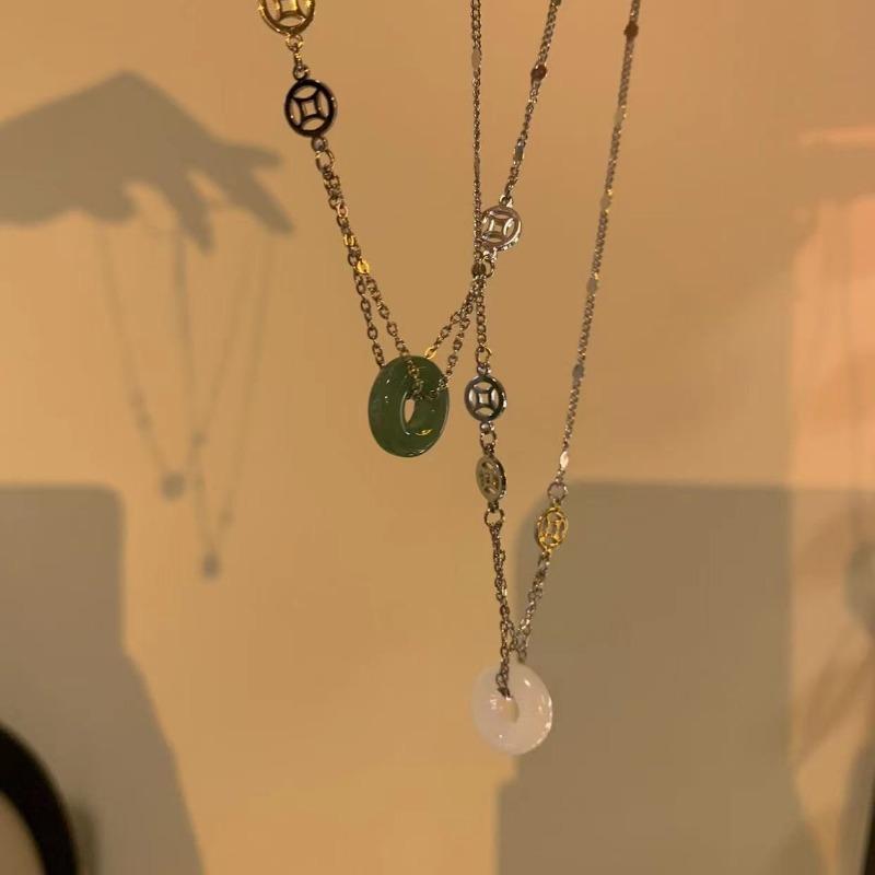 Wind jade safety buckle necklace new women's niche design sense collarbone chain neck chain