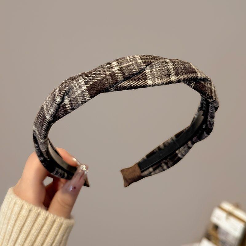 Preppy Plaid Twist Hair Hoop, Autumn Winter Coffee Tone Headband, Heighten Cranial Top Fashion Hair Accessory