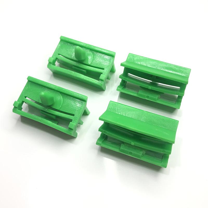 BMW E60 Řada 5 Boční práh Lišta Klip Obložení Upevňovací prvek 51717066223