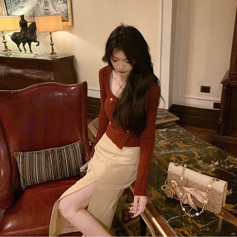 

Korean Style Slim-Fit Knit Sweater One Size