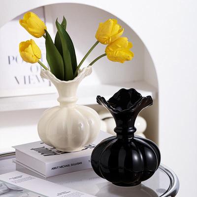 Modern Artistic Lace Flower Vase - Stylish Tabletop Tulip Flower Decor for Living Room